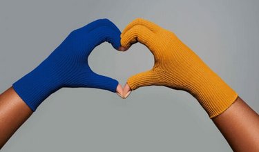Orange and royal – the new colors